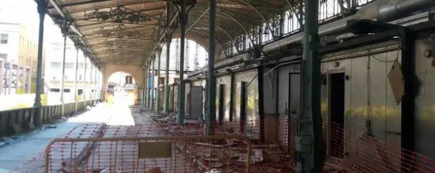 Casalé se encuentra ejecutando los trabajos de demoliciones del interior del antiguo Mercado Central de Zaragoza'